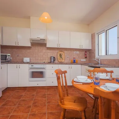 Thekla Court Apartment Polis Exterior photo