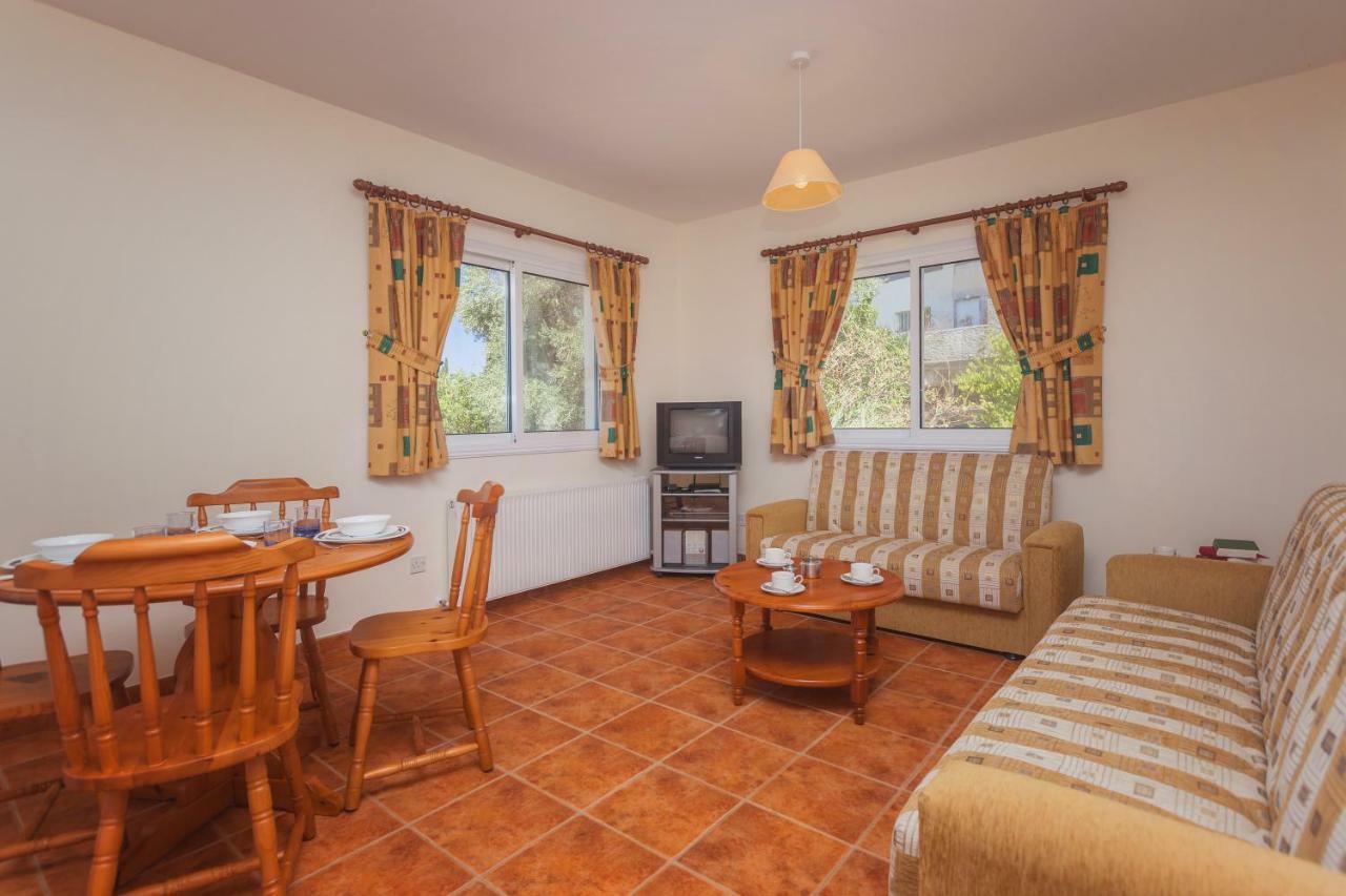 Thekla Court Apartment *